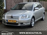 Occasion Toyota Avensis Sol 147 PK (108 kW) 2004 Grijs Hatchback