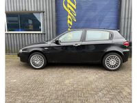 Occasion Alfa Romeo 147 Progression 105 PK (77 kW) 2005 Zwart Hatchback