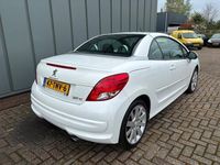 Occasion Peugeot 207 CC Griffe 120 PK (88 kW) 2012 Wit Cabriolet