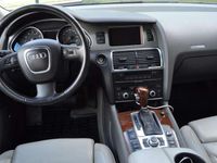 tweedehands Audi Q7 4.2 FSI quattro 4+2 full option netto € 17.500