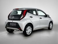 Occasion Toyota Aygo 72 PK (52 kW) 2021 Grijs (metallic) Hatchback
