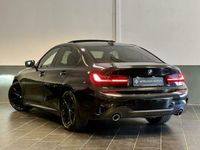 tweedehands BMW 330 3-SERIE i High Executive Edition M-Sport | ACC | HUD | Dodehoek | Laser | Carplay |