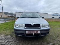 tweedehands Skoda Octavia Combi 2.0 Elegance