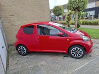 Occasion Toyota Aygo 68 PK (50 kW) 2006 Rood Hatchback