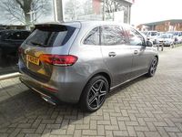 Occasion Mercedes B250 225 PK (165 kW) 2020 Grijs, metallic lak MPV