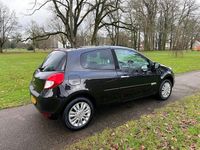 Occasion Renault Clio II Collection 75 PK (55 kW) 2011 Zwart Hatchback