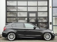 Occasion BMW 130 Executive 265 PK (194 kW) 2006 Zwart Hatchback