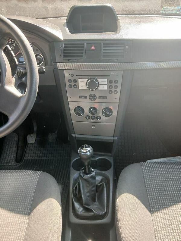 Inny kolor Używany 2007 Opel Meriva Minivan | 7400 zł (Uczciwa cena) - Obraz 1/4