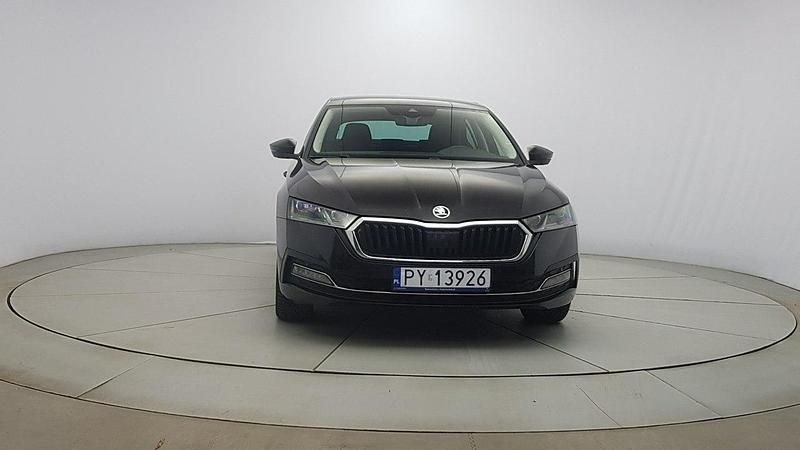 Używany Skoda Octavia 150 KM (110 kW) 2022 Czarny Sedan/Limuzyna