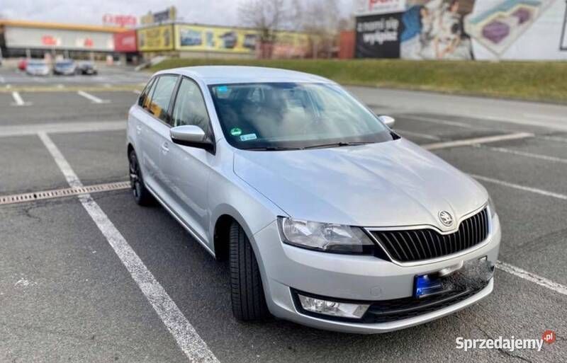 Srebrny Używany 2016 Skoda Rapid Hatchback | 39 000 zł (Uczciwa cena) - Obraz 1/4