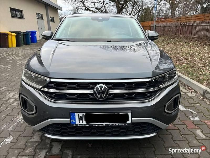 Używany VW T-Roc 150 KM (110 kW) 2023 Szary SUV