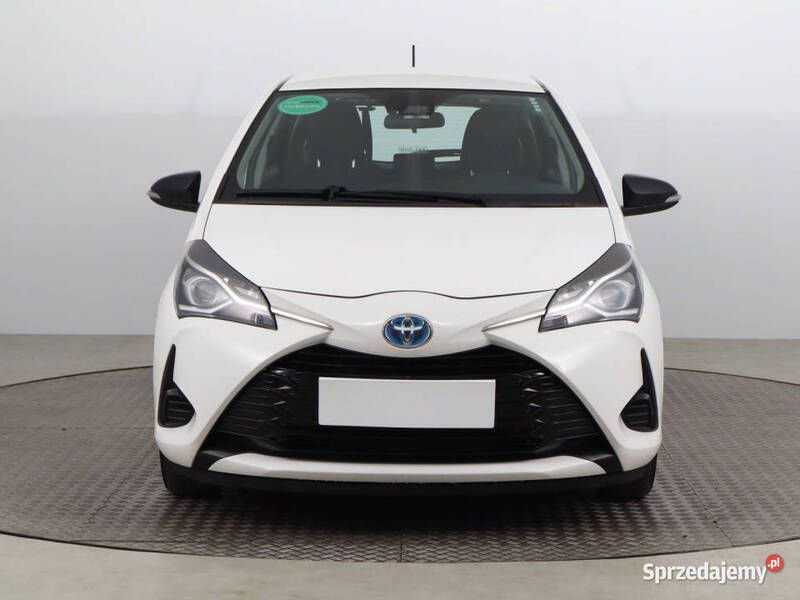 Biały Używany 2018 Toyota Yaris Hybrid Hatchback | 34 999 zł (Dobra cena) - Obraz 1/4