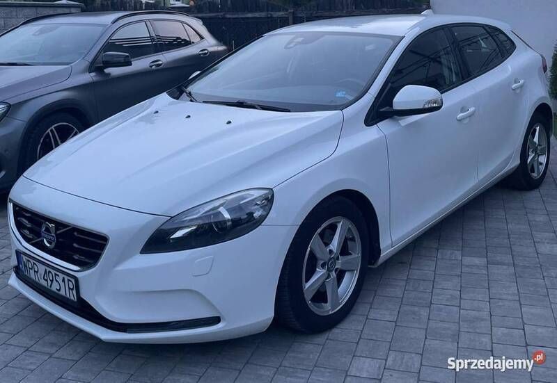 Używany Volvo V40 115 KM (84 kW) 2014 Biały Kombi