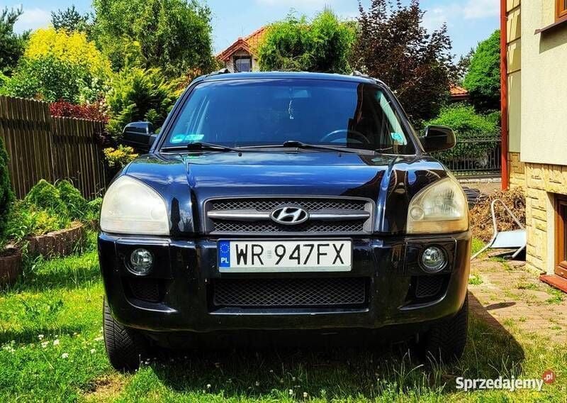 Czarny Używany 2006 Hyundai Tucson SUV | 16 900 zł (Uczciwa cena) - Obraz 1/4