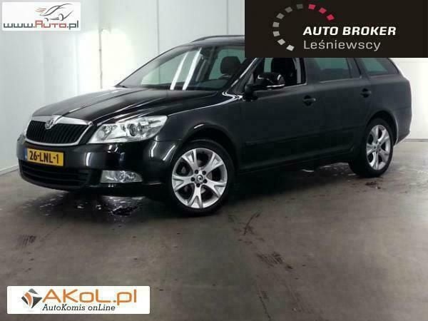 Używany Skoda Octavia 105 KM (77 kW) 2010 Czarny Sedan/Limuzyna