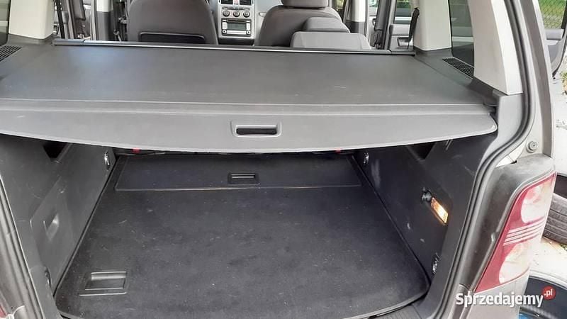 Używany VW Touran 140 KM (102 kW) 2007 Minivan