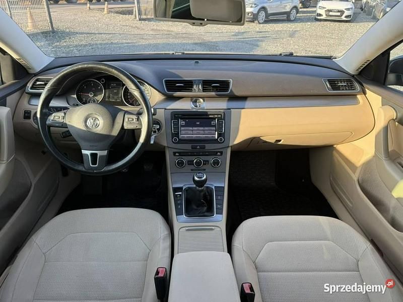 Używany VW Passat 140 KM (102 kW) 2012 Brązowy Kombi
