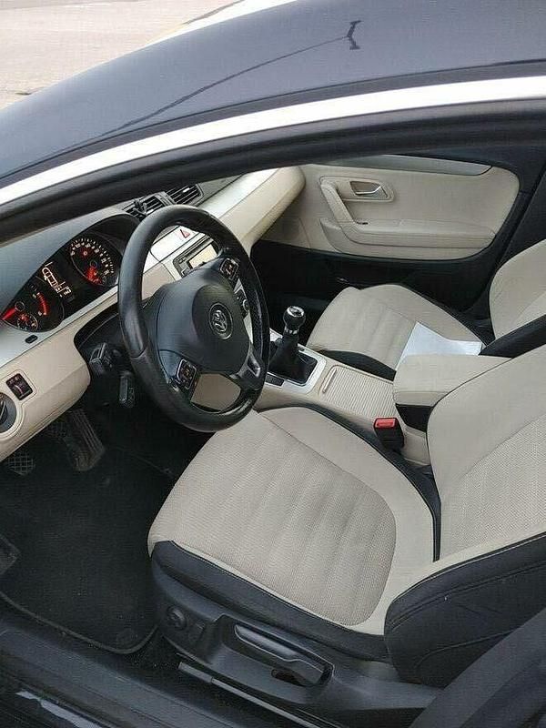 Używany VW Passat 2009 Czarny Coupe