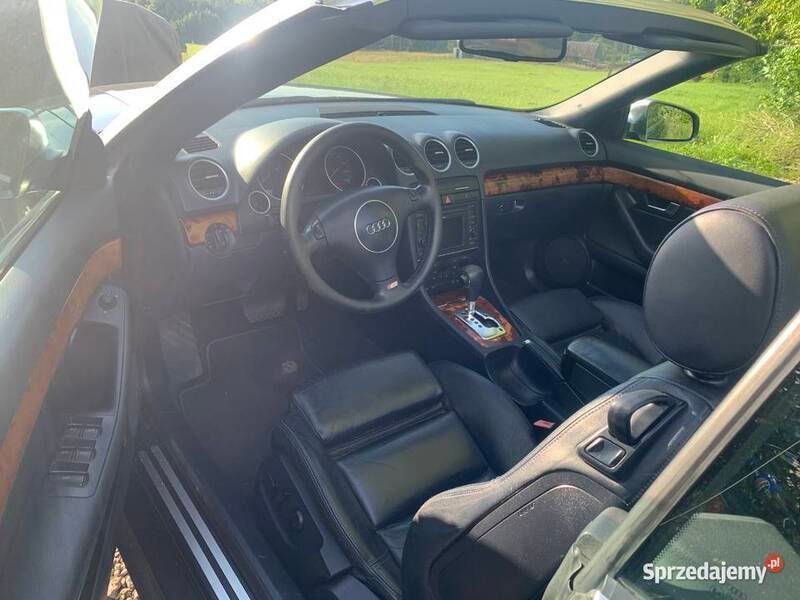 Używany Audi A4 2002 Granatowy Kabriolet
