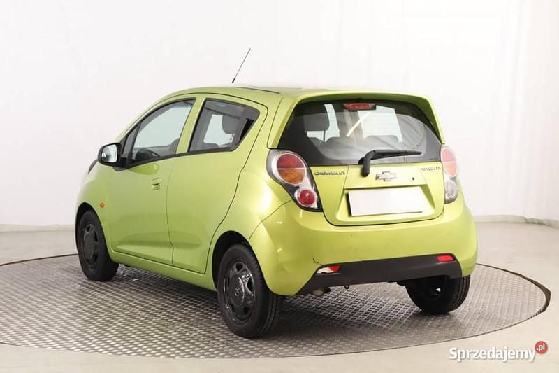 Używany Chevrolet Spark 68 KM (50 kW) 2010 Zielony Hatchback