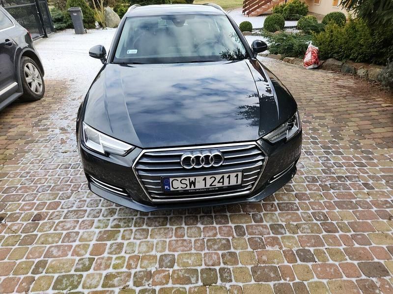 Szary Używany 2018 Audi A4 Sport Kombi | 88 000 zł (Dość drogi) - Obraz 1/4