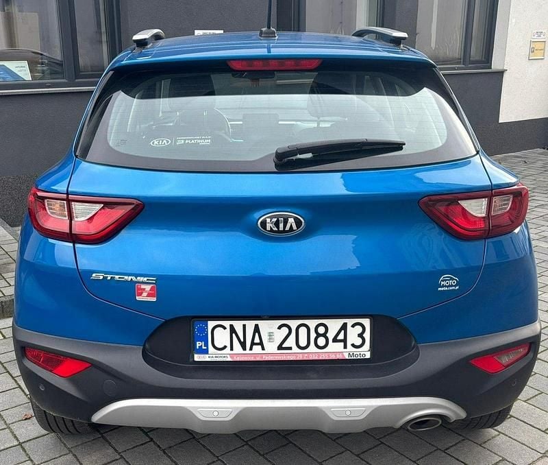 Używany Kia Stonic 100 KM (73 kW) 2020 Niebieski SUV