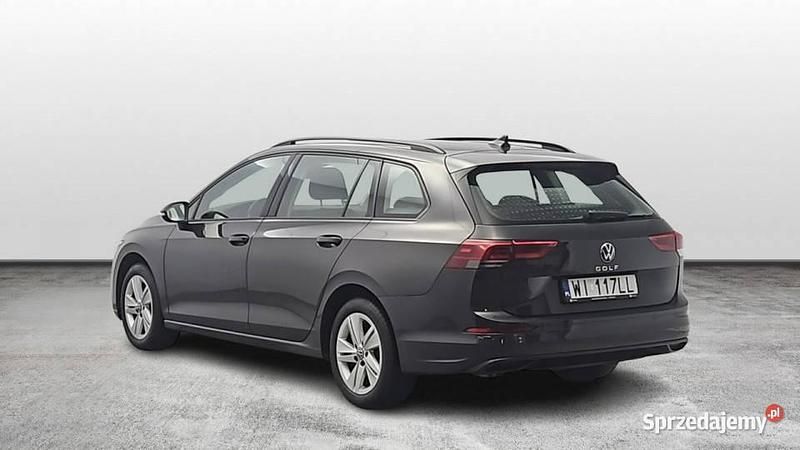 Używany VW Golf VIII Life 115 KM (84 kW) 2021 Szary Kombi