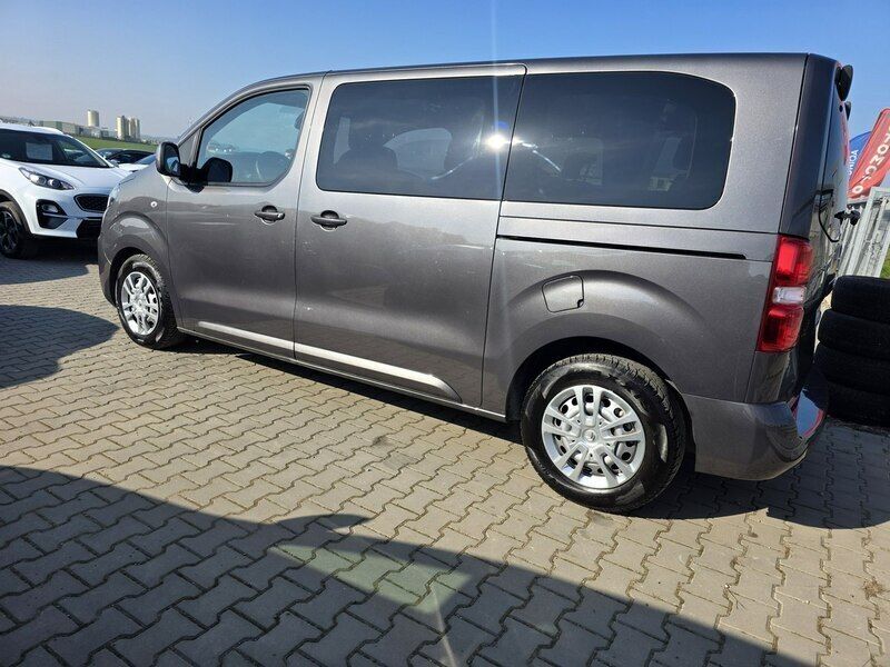 Szary (metalik) Używany 2016 Citroën Spacetourer Van | 74 900 zł - Obraz 1/4