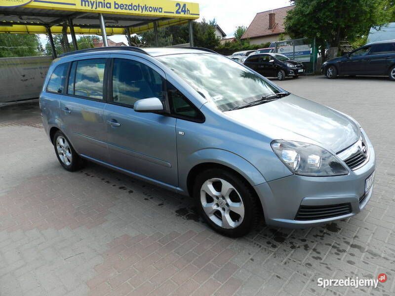 Szary Używany 2005 Opel Zafira Minivan | 7900 zł (Dość drogi) - Obraz 1/4