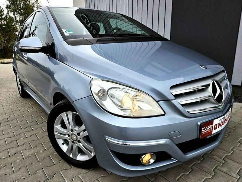 Niebieski jasny (metalik) Używany 2008 Mercedes B200 Minivan | 12 999 zł - Obraz 1/4
