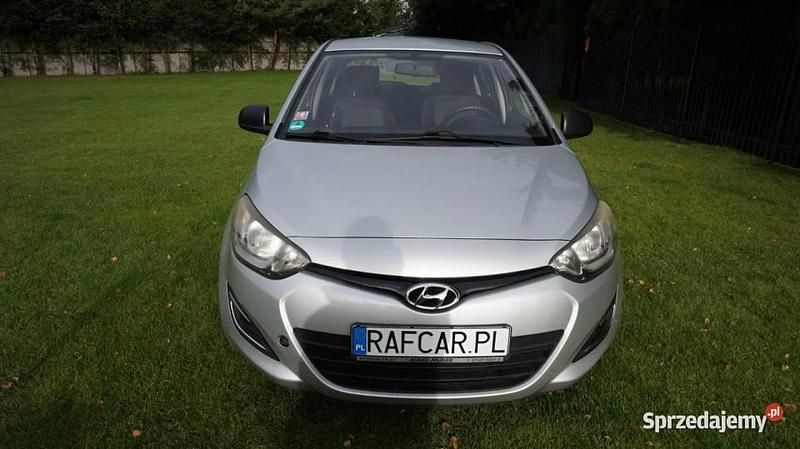 Srebrny Używany 2014 Hyundai i20 Hatchback | 23 999 zł (Uczciwa cena) - Obraz 1/4