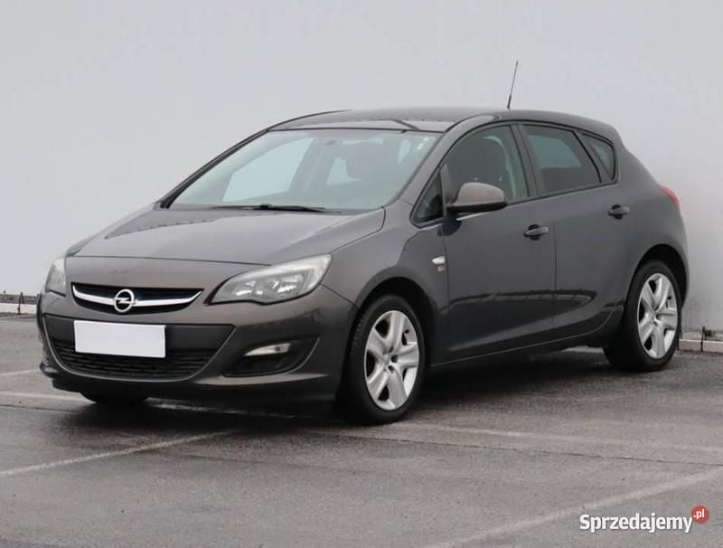 Używany Opel Astra 2013 Szary Hatchback