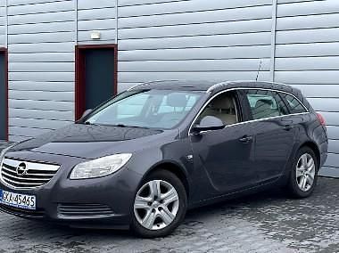 Inny kolor Używany 2010 Opel Insignia Kombi | 15 997 zł (Dobra cena) - Obraz 1/4