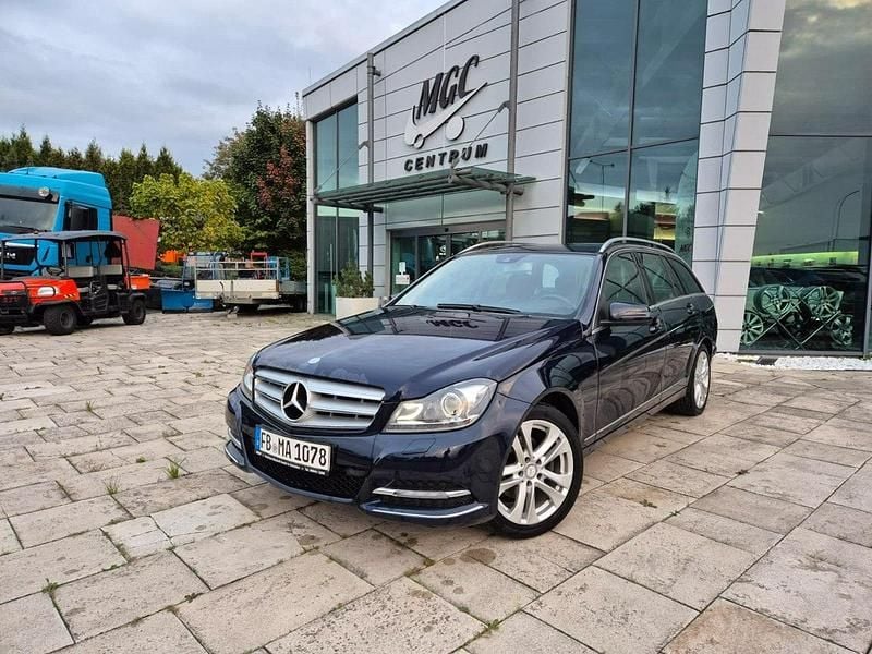 Niebieski ciemny (metalik) Używany 2012 Mercedes C220 Kombi | 44 500 zł (Uczciwa cena) - Obraz 1/4