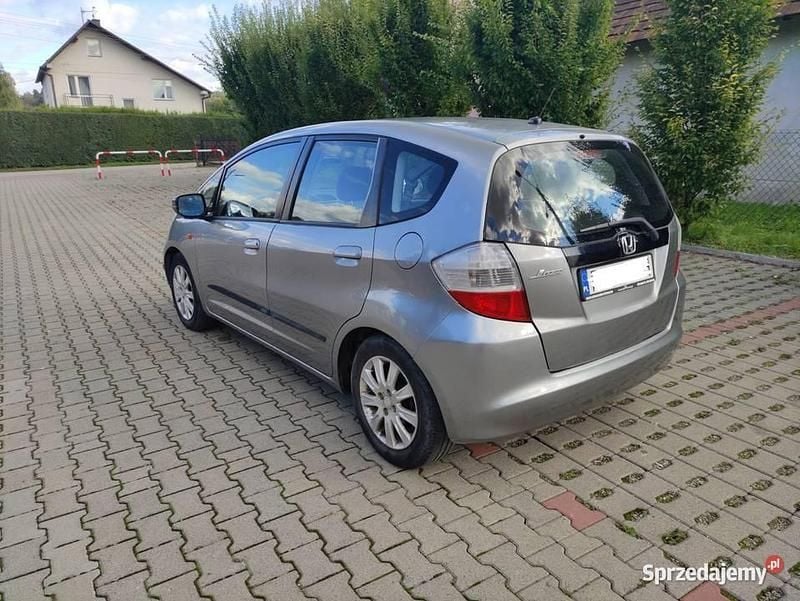 Szary Używany 2009 Honda Jazz Hatchback | 13 800 zł (Uczciwa cena) - Obraz 1/4
