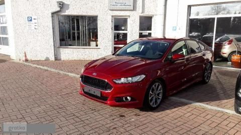 Używany Ford Mondeo ST-Line 160 KM (117 kW) 2017 Bordowy perłowy Hatchback