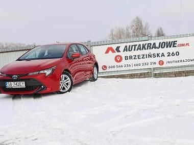Używany Toyota Corolla 98 KM (72 kW) 2022 Bordowy Hatchback