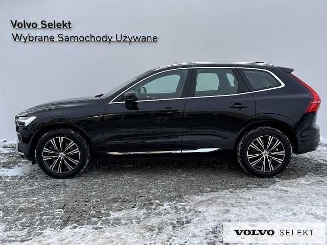 Używany Volvo XC60 250 KM (183 kW) 2022 Czarny SUV