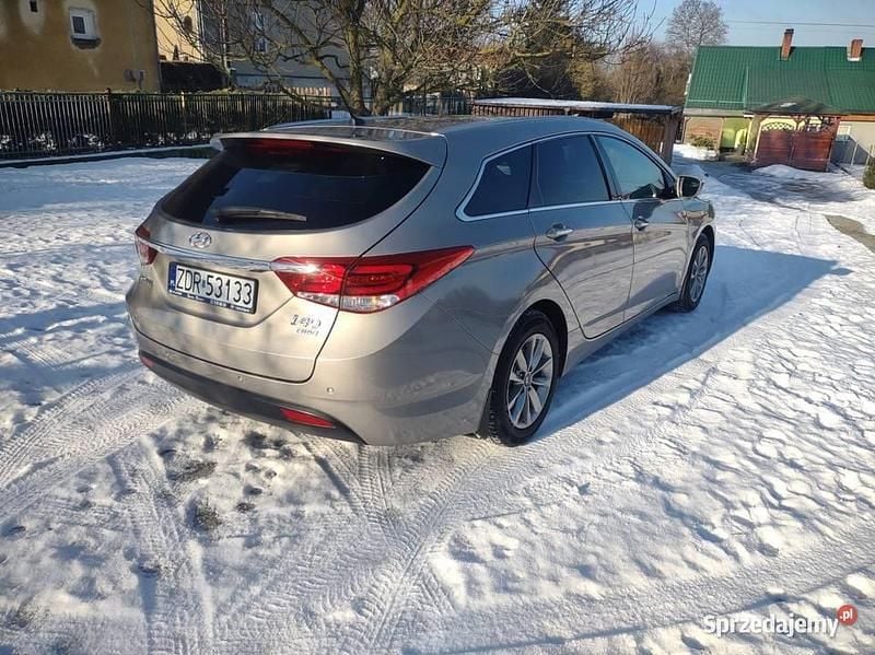 Używany Hyundai i40 2017 Beżowy Sedan/Limuzyna