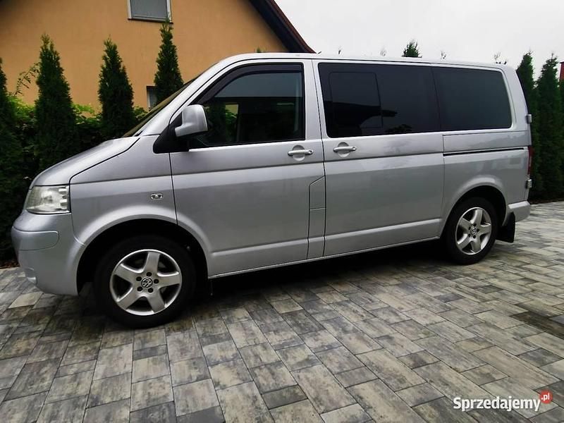 Srebrny Używany 2007 VW Caravelle Minivan | 42 900 zł - Obraz 1/4