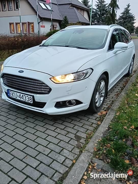 Biały Używany 2015 Ford Mondeo Kombi | 29 900 zł (Uczciwa cena) - Obraz 1/4