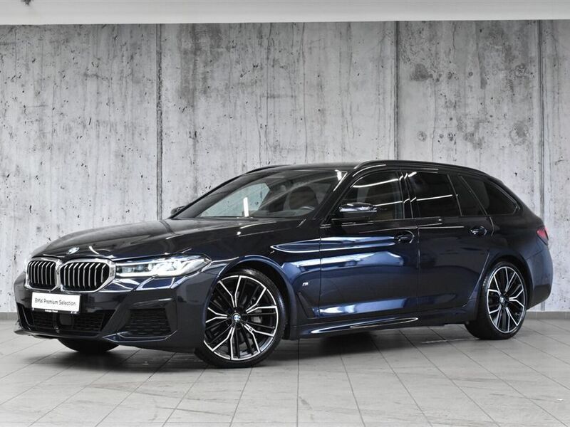 Czarny carbon m metalizowany Używany 2023 BMW 530 Shadowline Kombi | 257 700 zł (Drogi) - Obraz 1/3