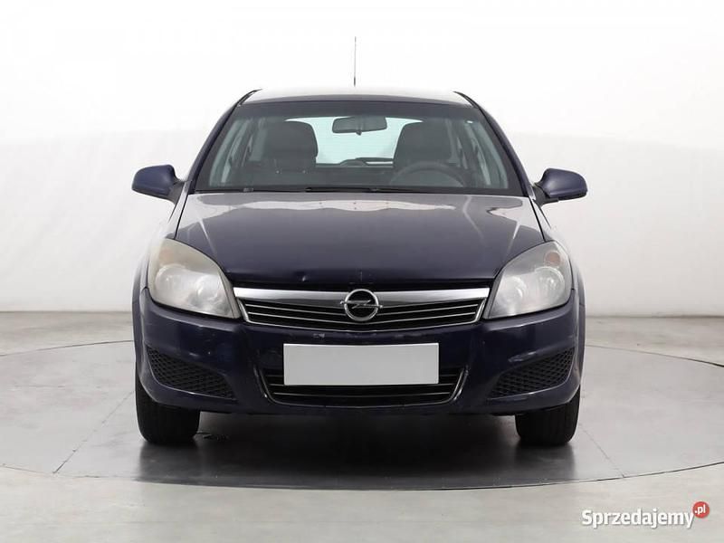 Niebieski Używany 2011 Opel Astra Kombi | 5999 zł (Super Cena) - Obraz 1/4