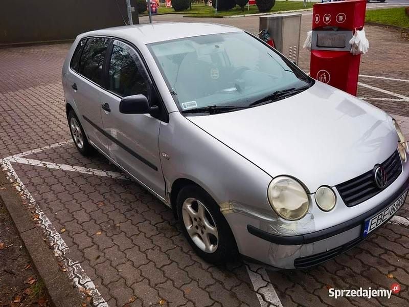 Używany VW Polo 2002 Srebrny Hatchback