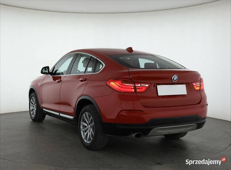 Używany BMW X4 190 KM (139 kW) 2017 Czerwony SUV