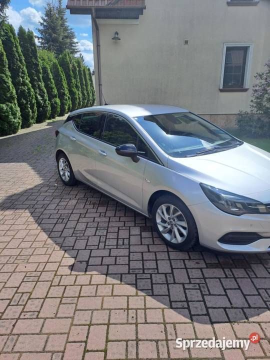 Srebrny Używany 2021 Opel Astra Hatchback | 39 900 zł (Uczciwa cena) - Obraz 1/4