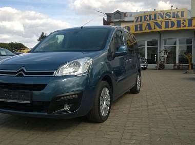 Niebieski Używany 2015 Citroën Berlingo Minivan | 33 900 zł (Dość drogi) - Obraz 1/4