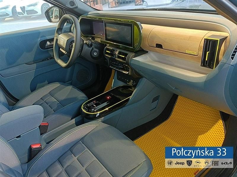 Nowe Fiat Grande Panda 100 KM (73 kW) 2025 Niebieski (metalik) Hatchback