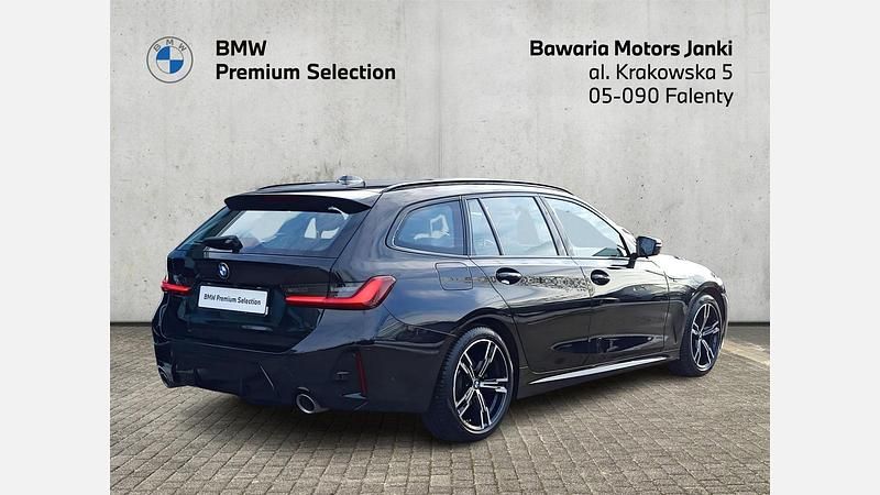 Używany BMW 320 Comfort Edition 190 KM (139 kW) 2022 Czarny szafir metalizowany Kombi