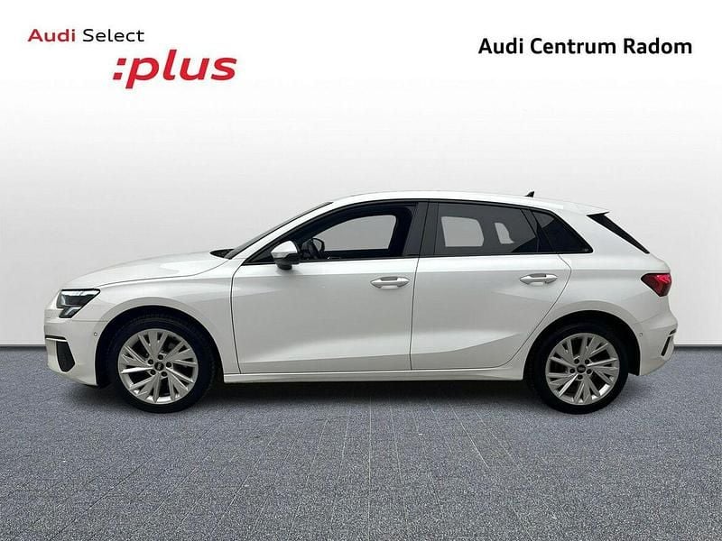 Używany Audi A3 Ambiente 150 KM (110 kW) 2023 Biały Sedan/Limuzyna